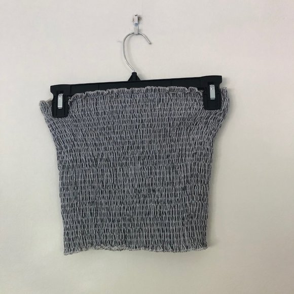 Brandy Melville Cleo Smocked Tube Top - Picture 4 of 5
